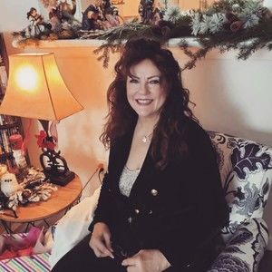 Meet your Posher, Diana